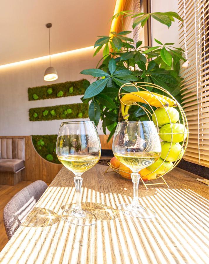 Terrace Apartment *