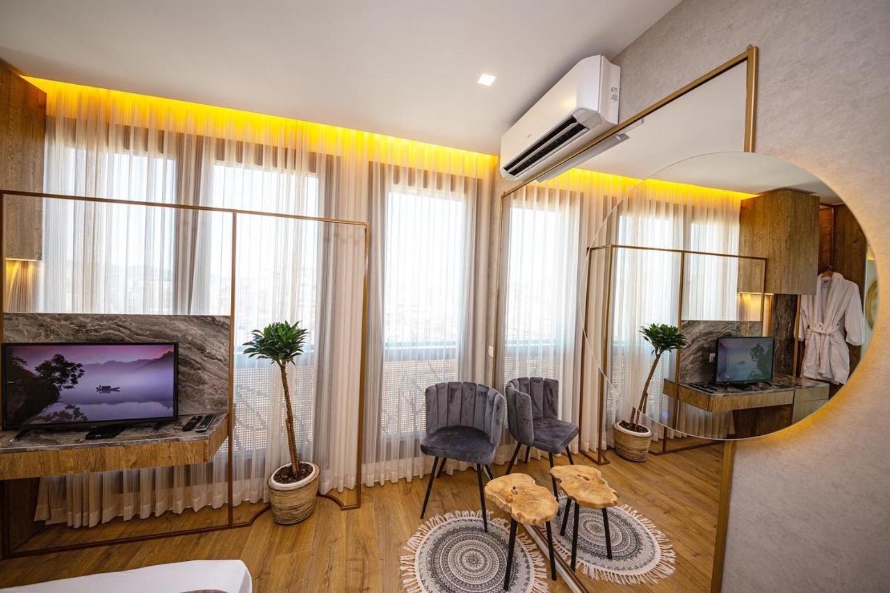 Terrace Apartment *